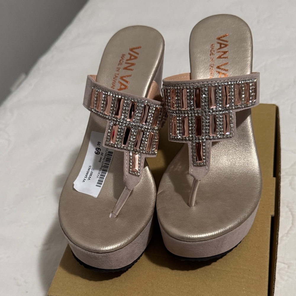 Women's Glamorous Sandals - Metallic Pink